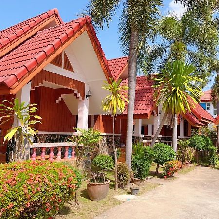Bunraksa Resort Kamphaeng Phet Exterior foto