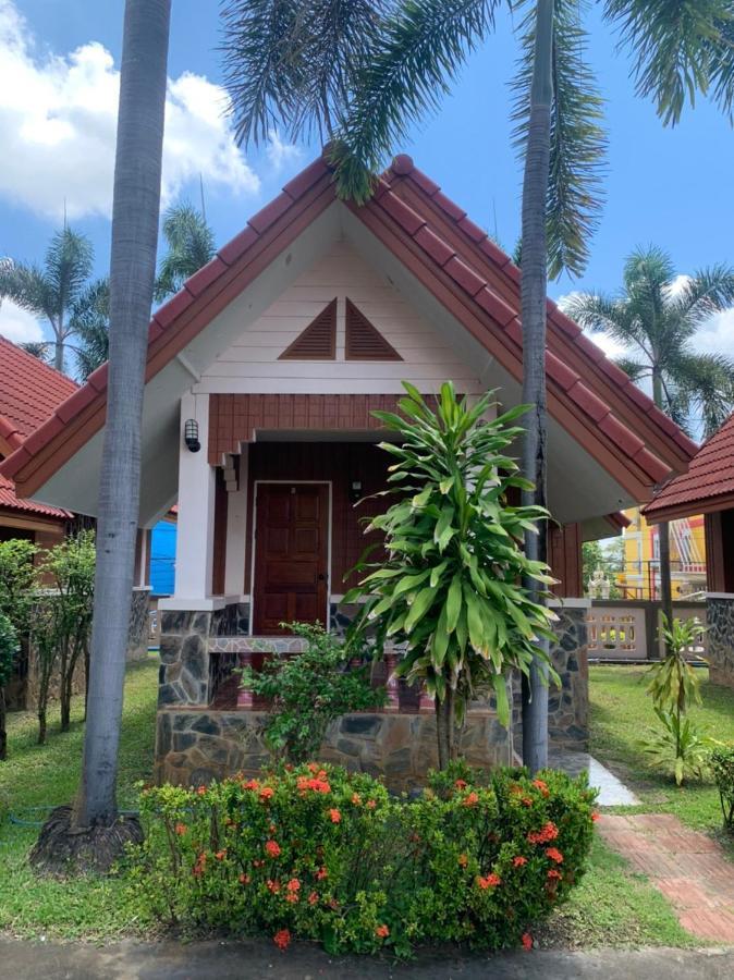 Bunraksa Resort Kamphaeng Phet Exterior foto