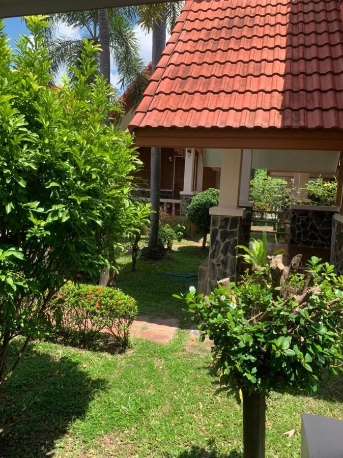 Bunraksa Resort Kamphaeng Phet Exterior foto