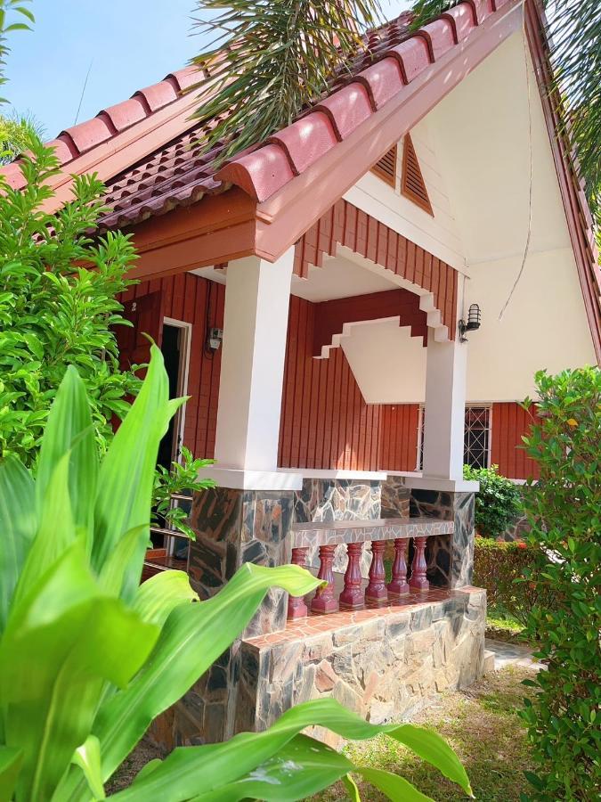 Bunraksa Resort Kamphaeng Phet Exterior foto