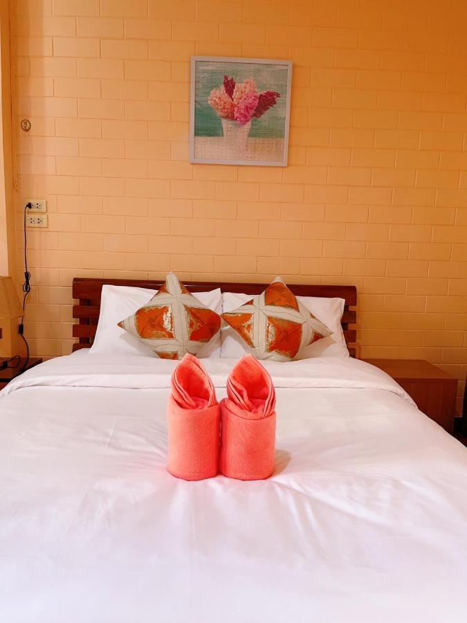 Bunraksa Resort Kamphaeng Phet Exterior foto